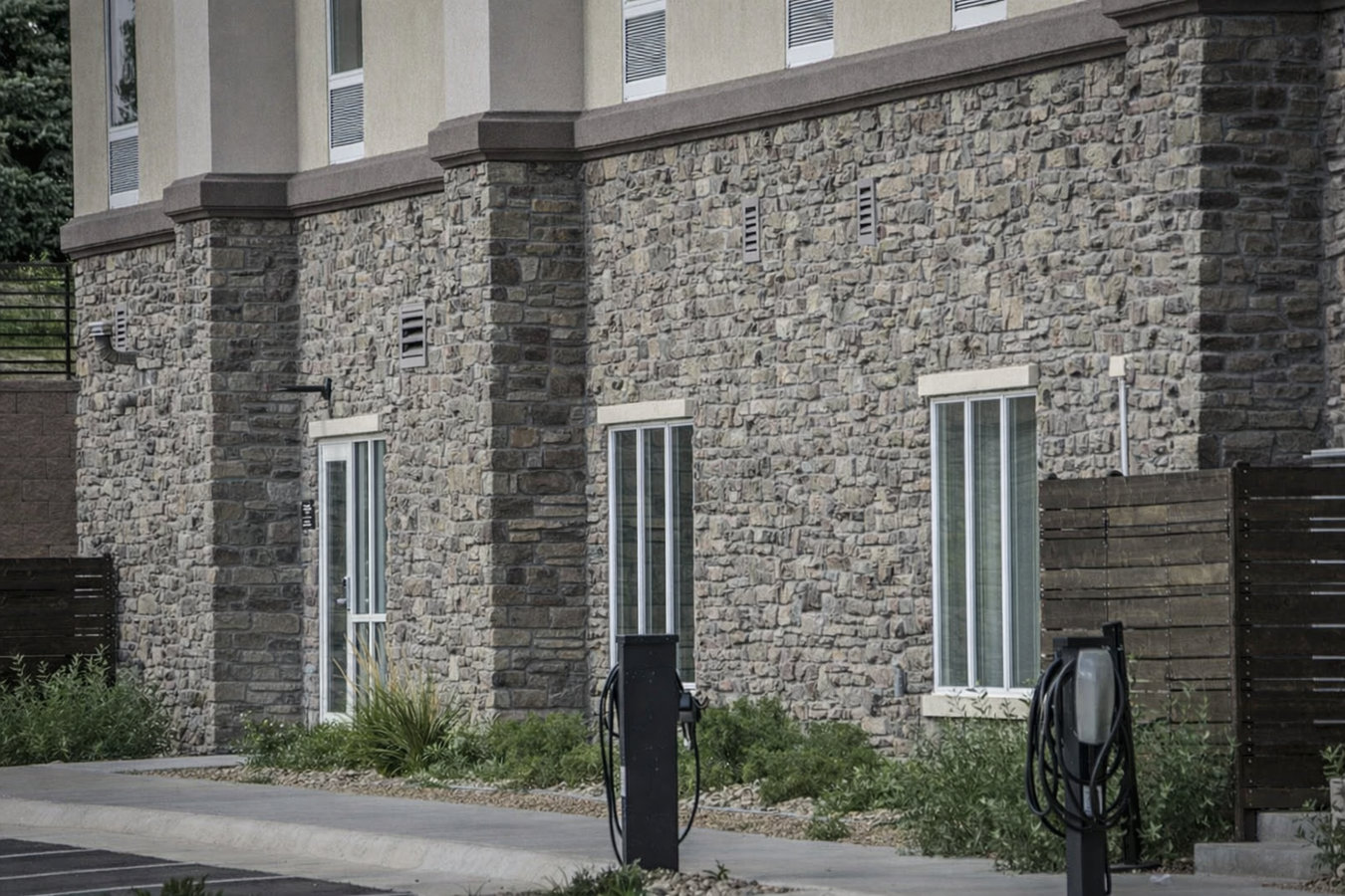 Stone veneer installation